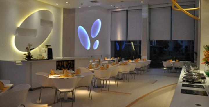 Kohinoor Elite Near Bkc Hotel