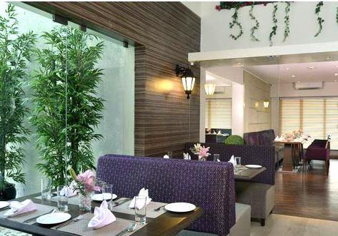 Hotel Residency Sarovar Portico 4*