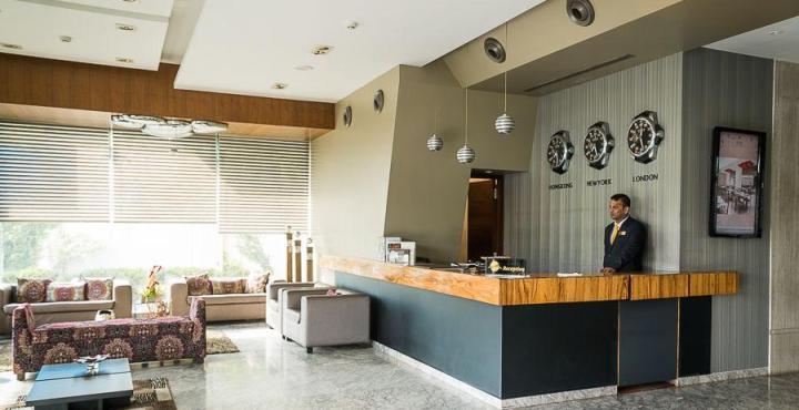 Suba International Sahar Road Hotel 4*