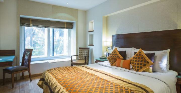 Bawa Continental Hotel