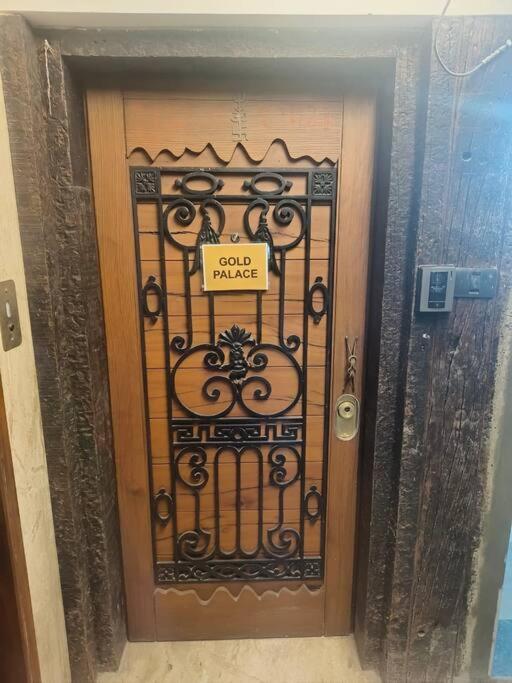 Gold Palace 3 Bedroom Hall Apartment
