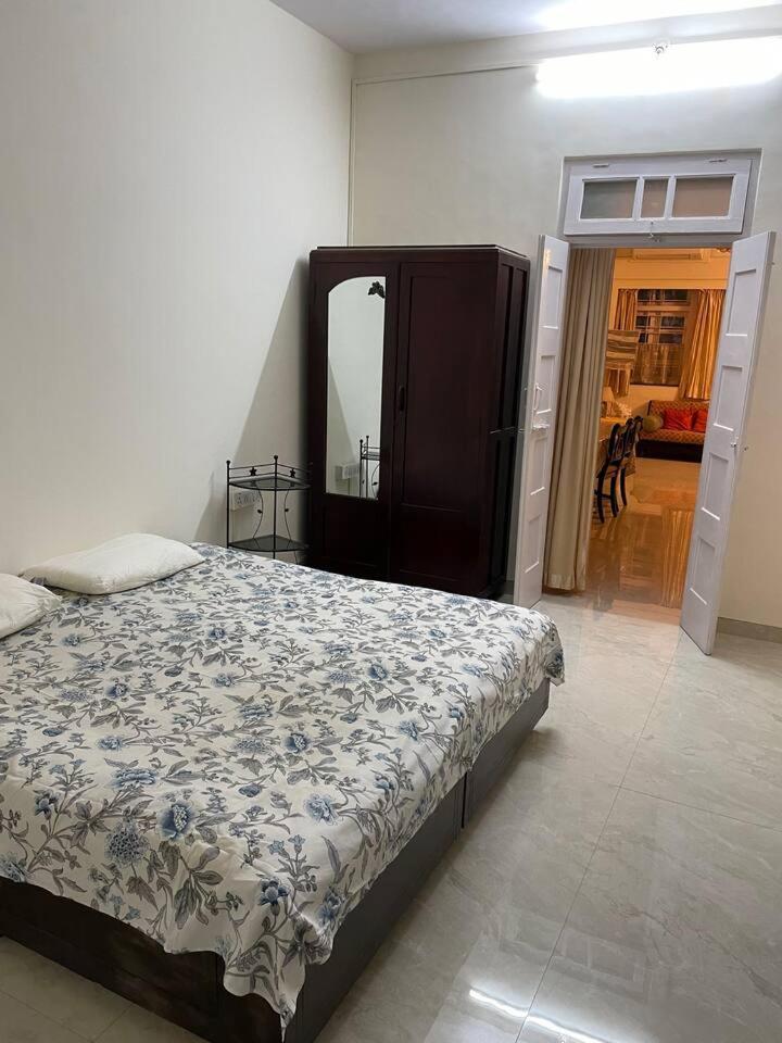 Ground Floor 20 Chimbai Road Bandra West - Apartamento Bombaim
