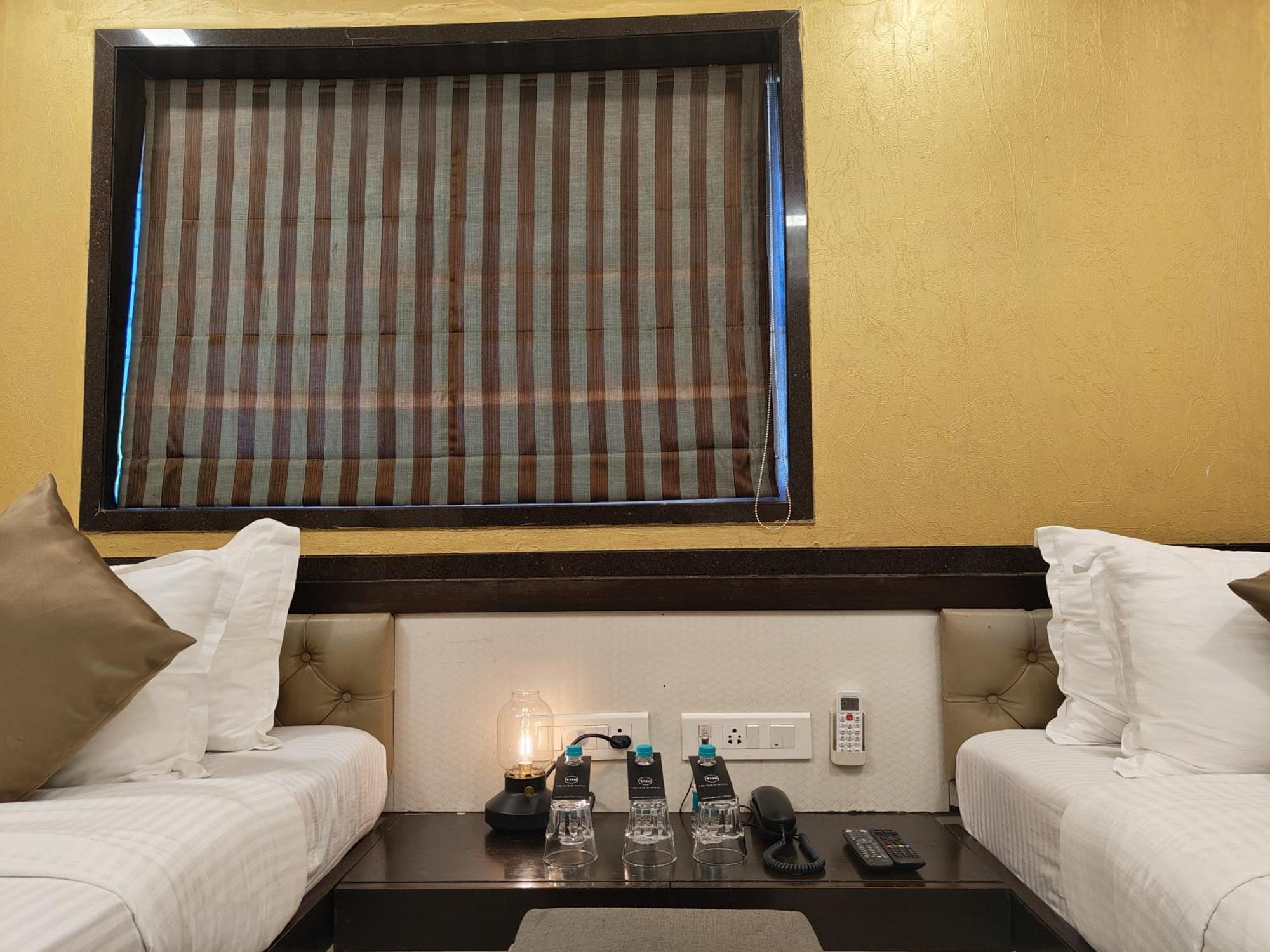 The Majlis - Colaba Hotel Mumbai