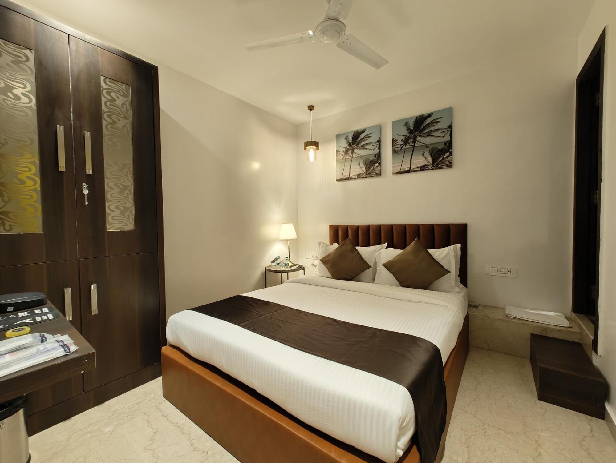 The Majlis - Colaba Hotel 3*