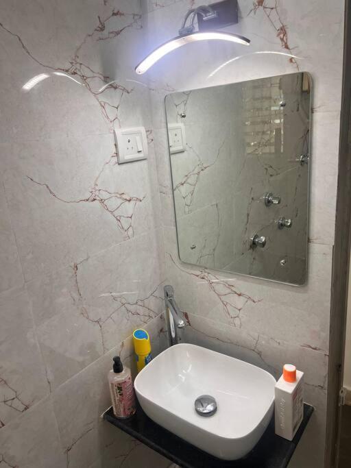 Apartment Home Stay Mumbai