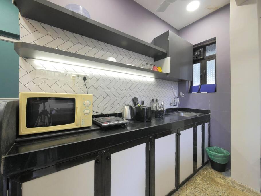 Apartment Queenie - Bandra West