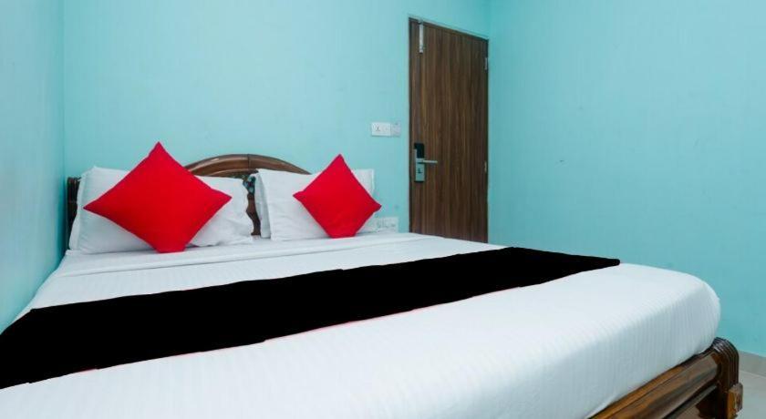 Guest house Wind Flower New Aadya International Near International Airport *