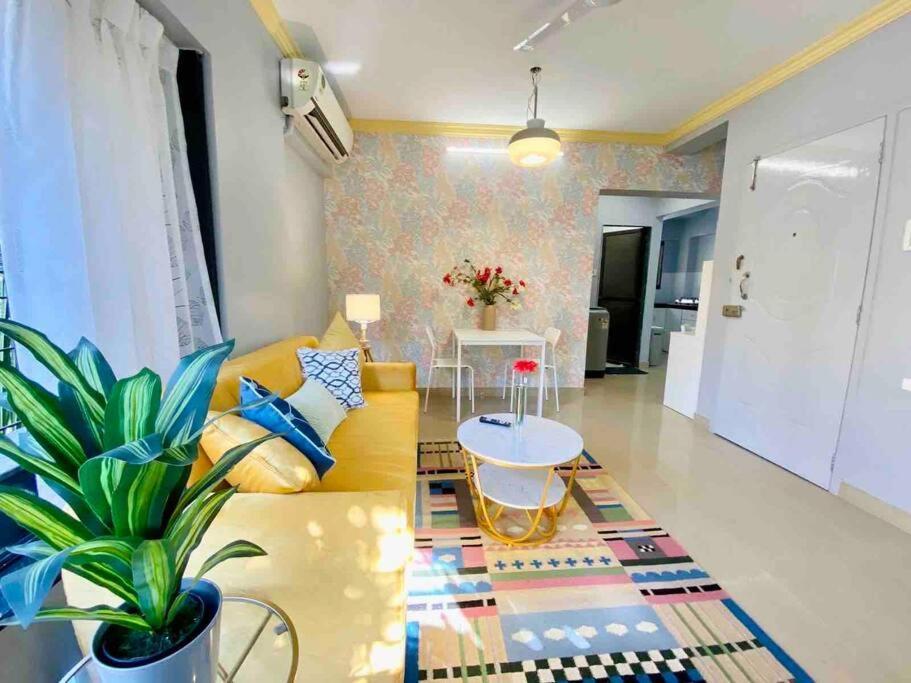 Apartment Simon Lydia 3 - A Bliss Nest In Bandra, Pali Village By Connekt Homes *