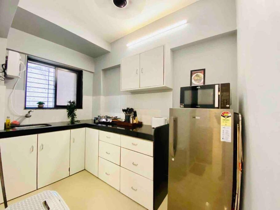Simon Lydia 3 - A Bliss Nest In Bandra, Pali Village By Connekt Homes Apartment