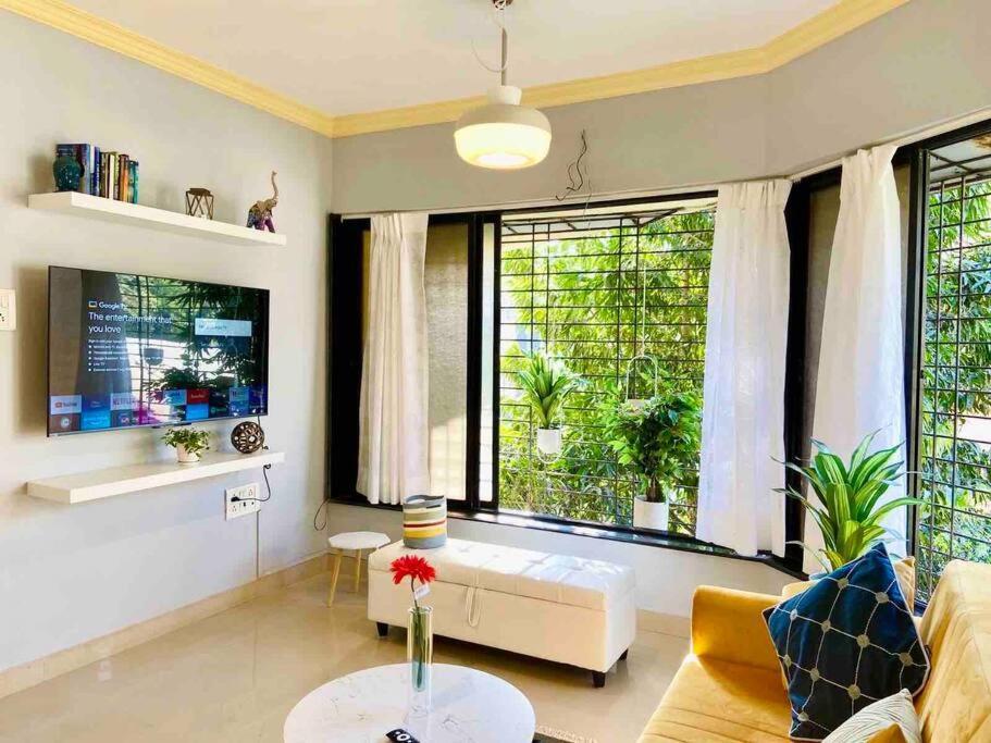 Simon Lydia 3 - A Bliss Nest In Bandra, Pali Village By Connekt Homes Apartment *