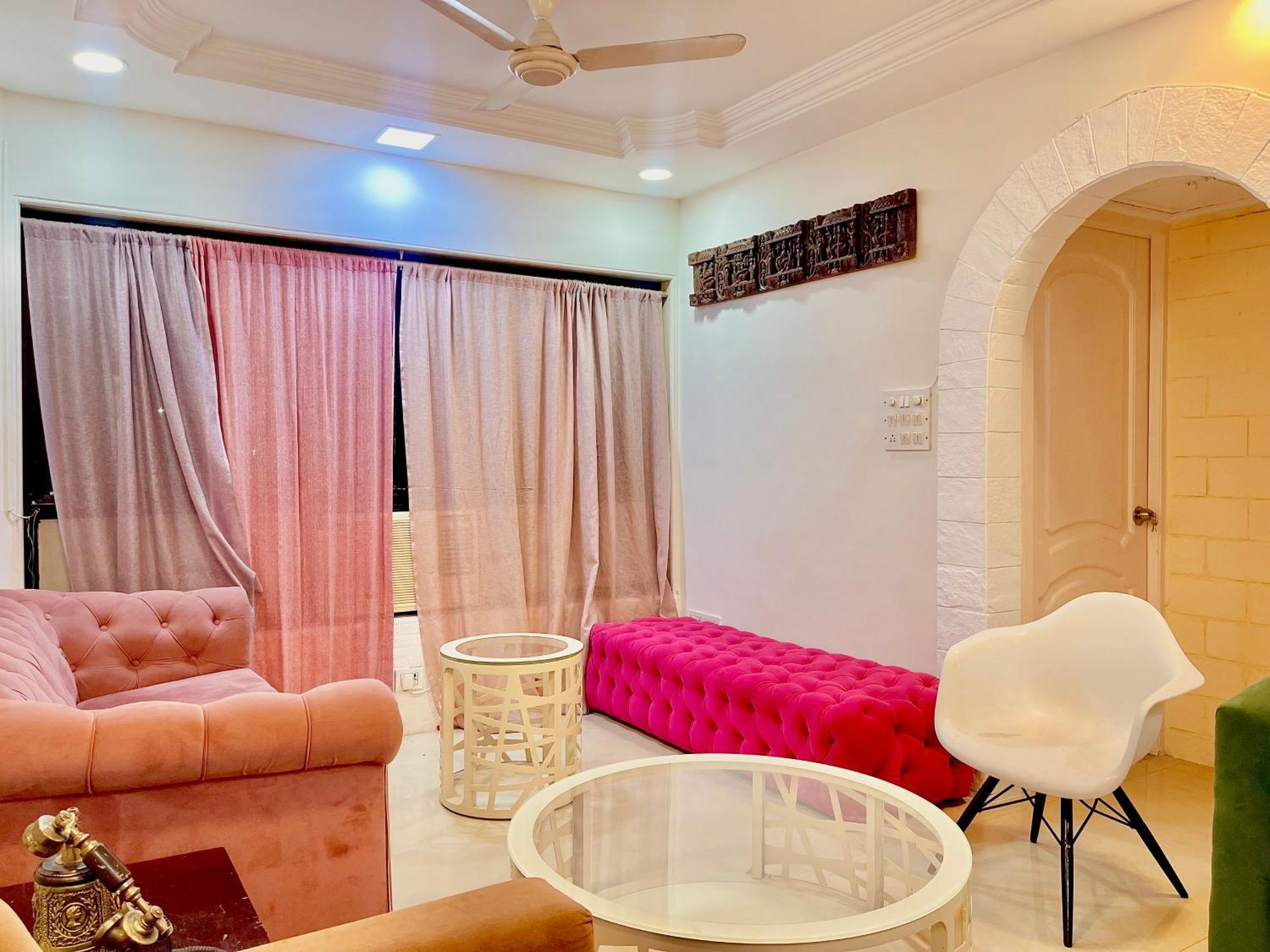 Luxurious With Love * Mumbai