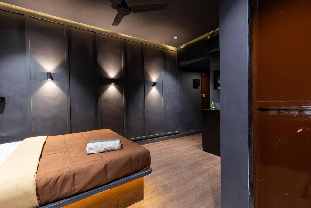 Apartment Welcome To The Darker Side *