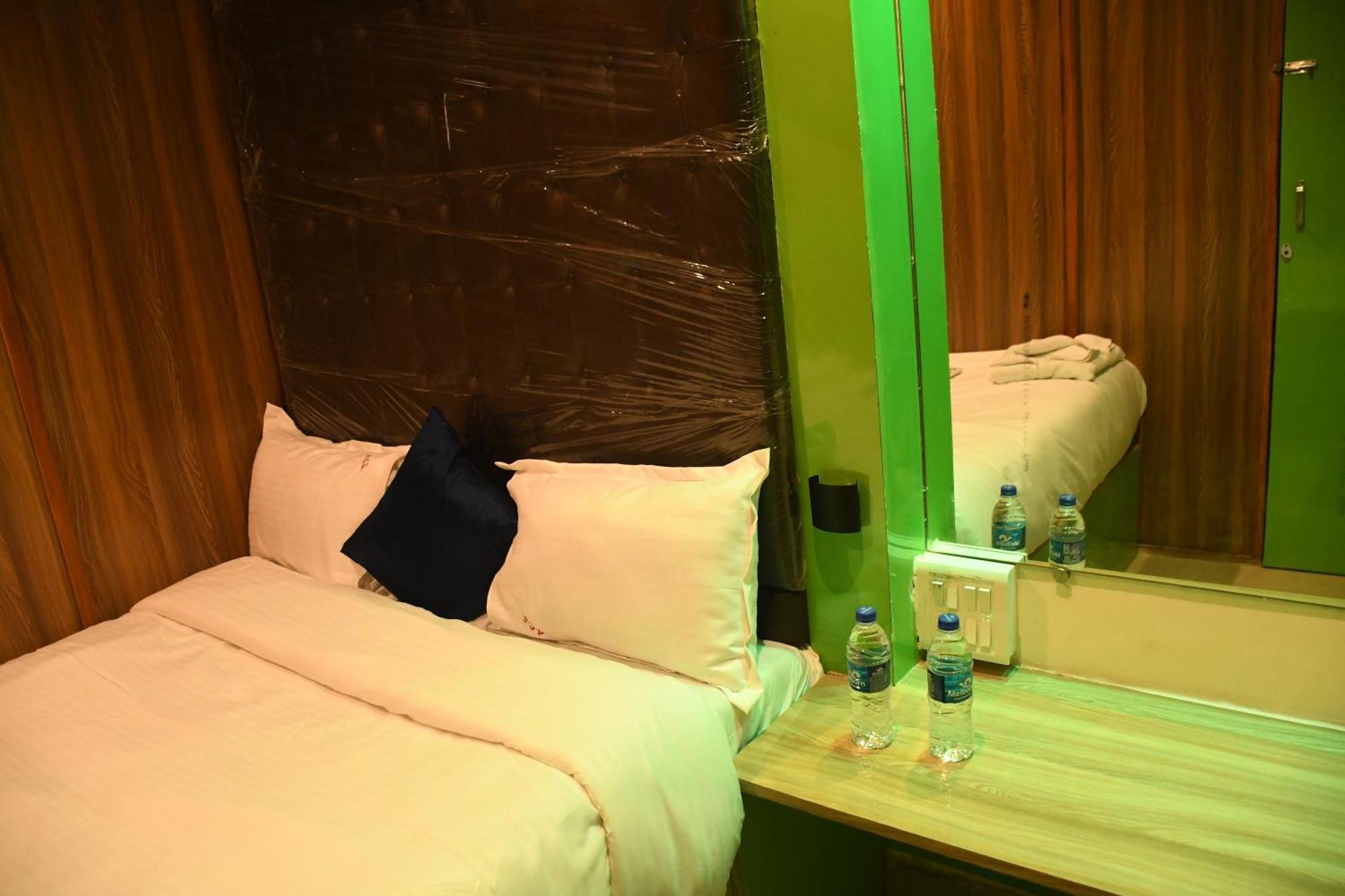 Hostel Airport Near T2 *