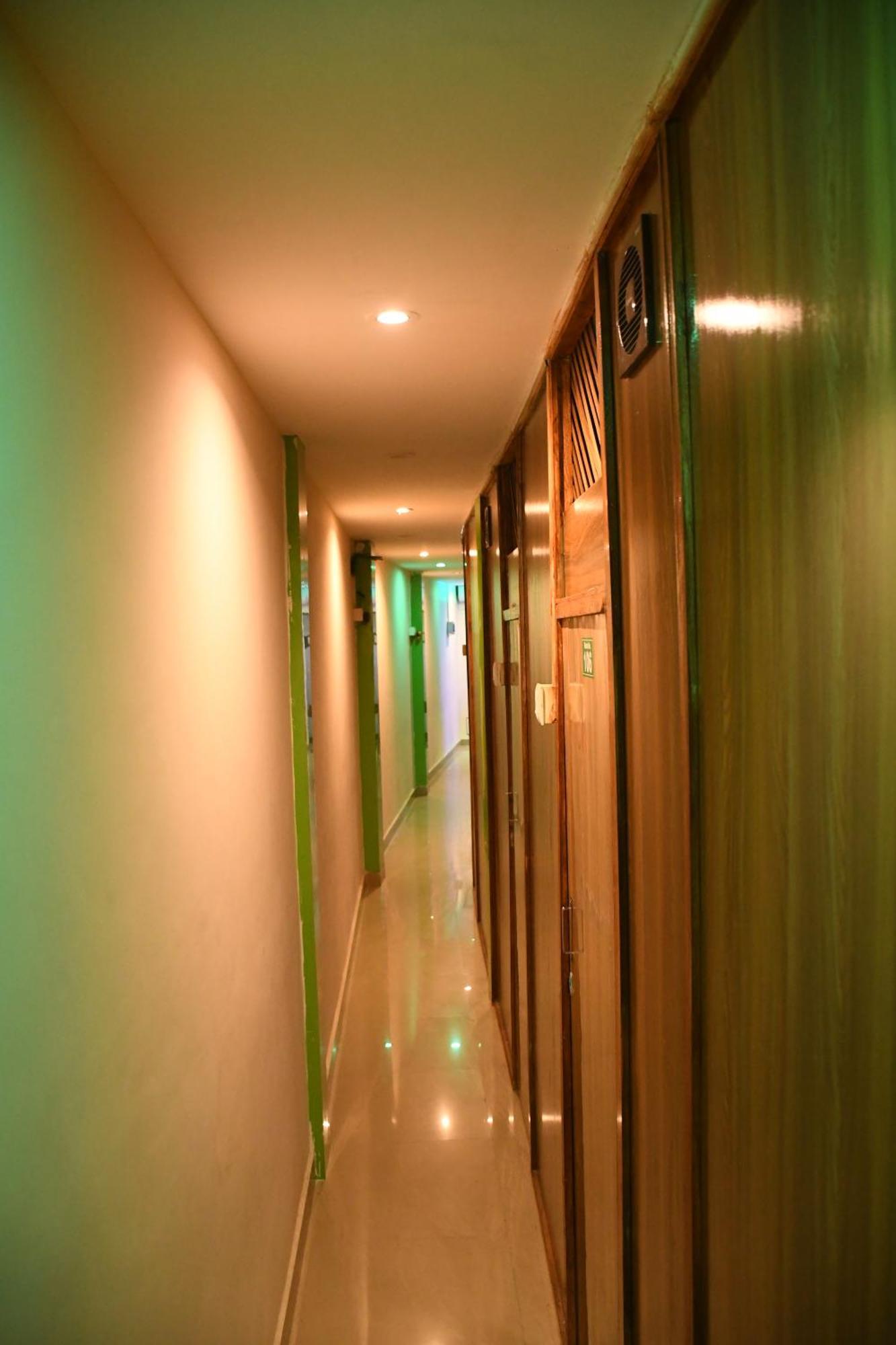 Hostel Airport Near T2
