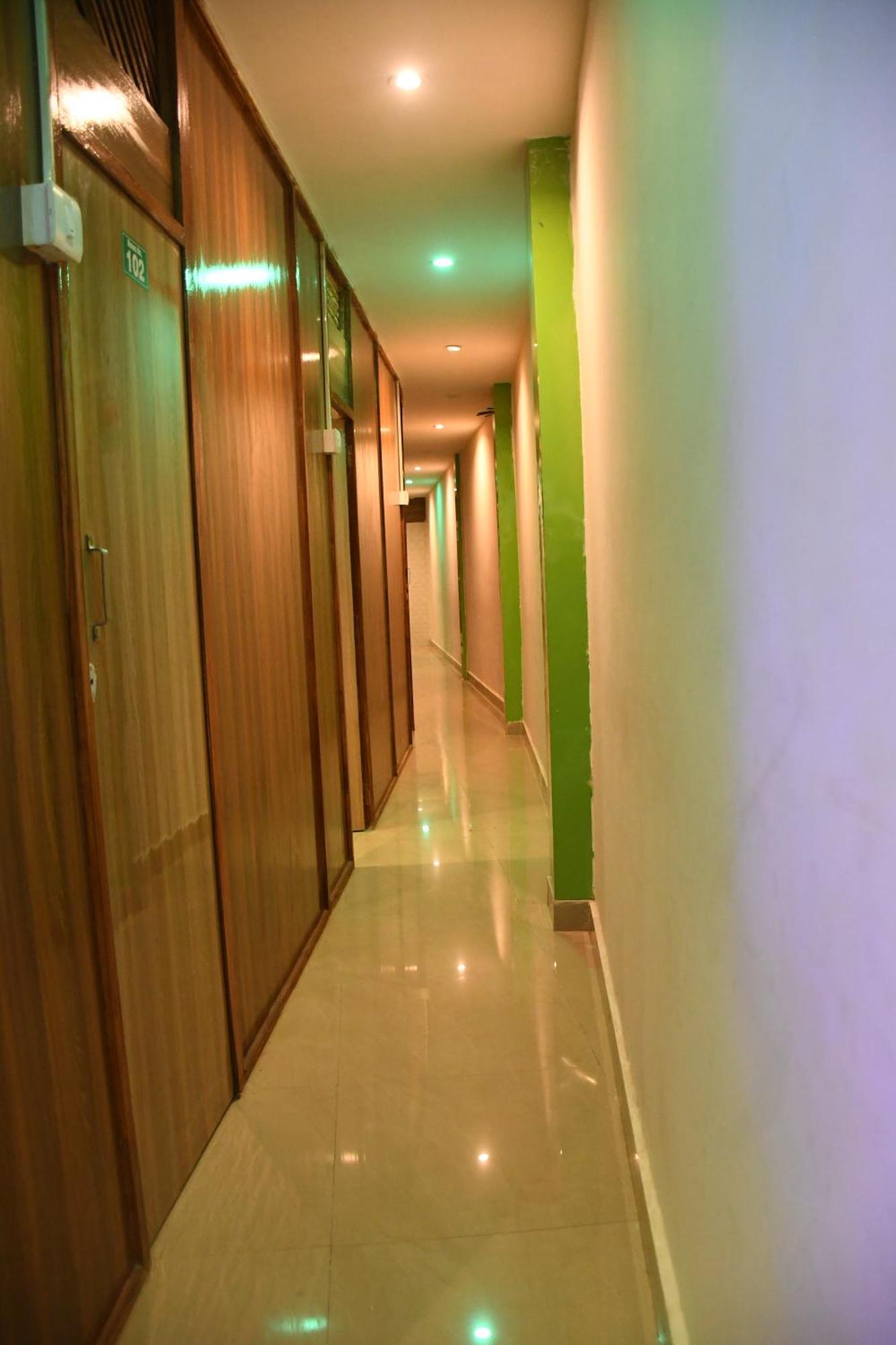 Airport Near T2 Hostel *