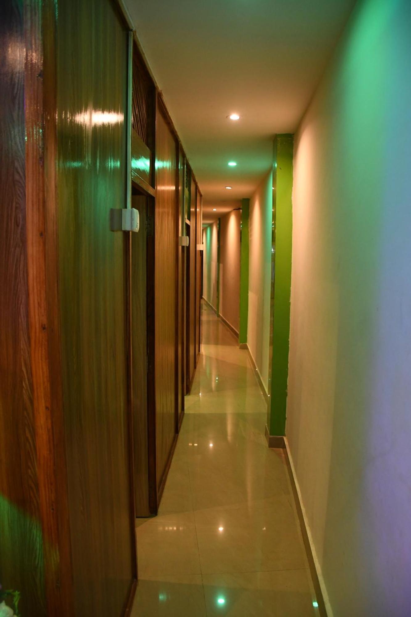 Hostel Airport Near T2