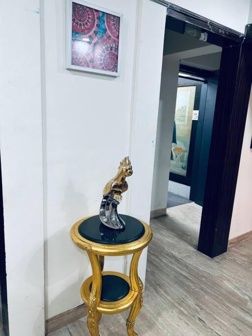 Apartment Gold Palace 3 Bedroom Hall *