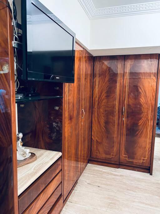 Gold Palace 3 Bedroom Hall Apartment