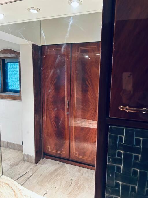 Apartment Gold Palace 3 Bedroom Hall Mumbai