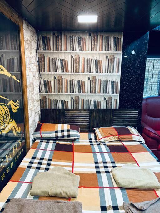 Apartment Gold Palace 3 Bedroom Hall