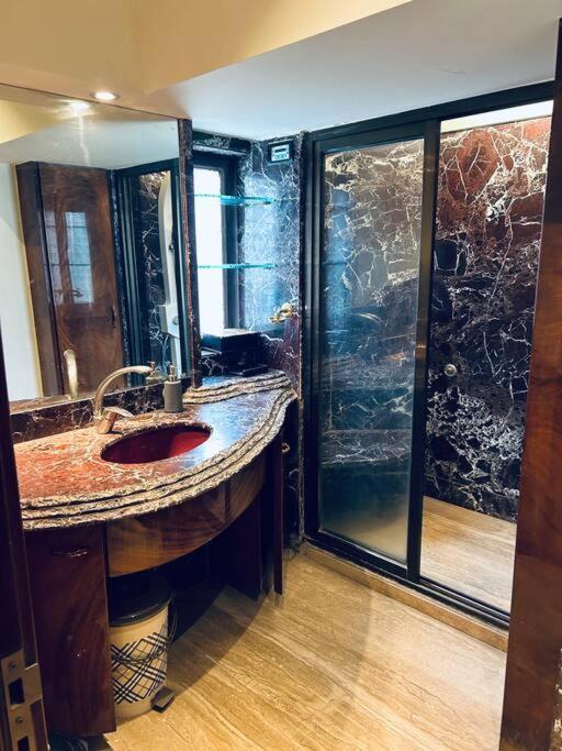 Gold Palace 3 Bedroom Hall Apartment Mumbai