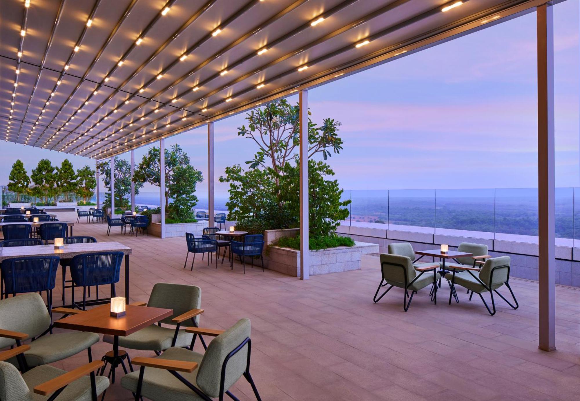 Taj The Trees, 5*