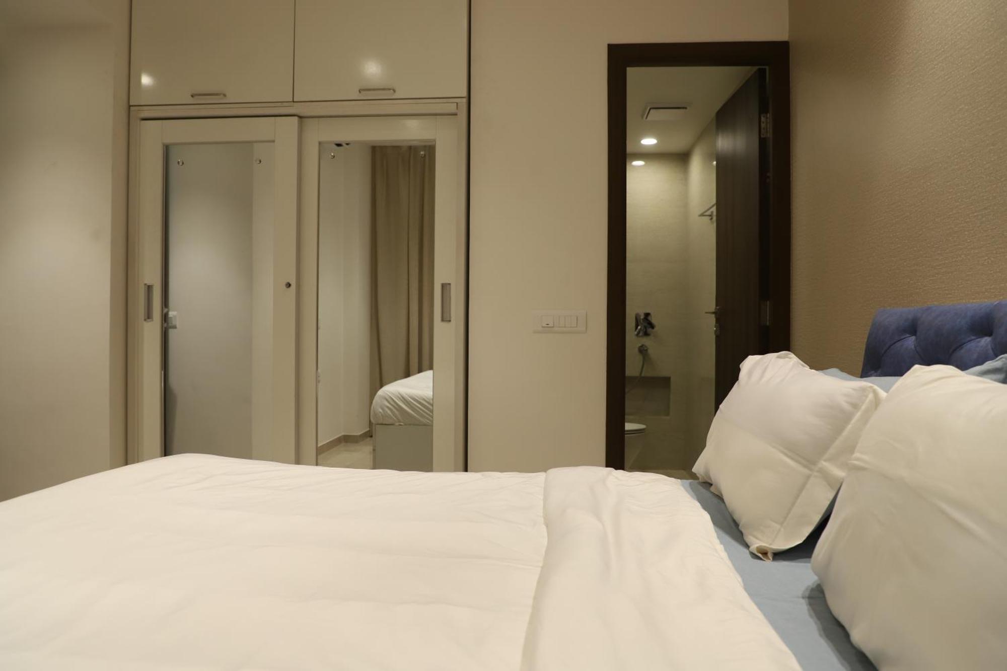 Zenia Luxury Suites And Serviced