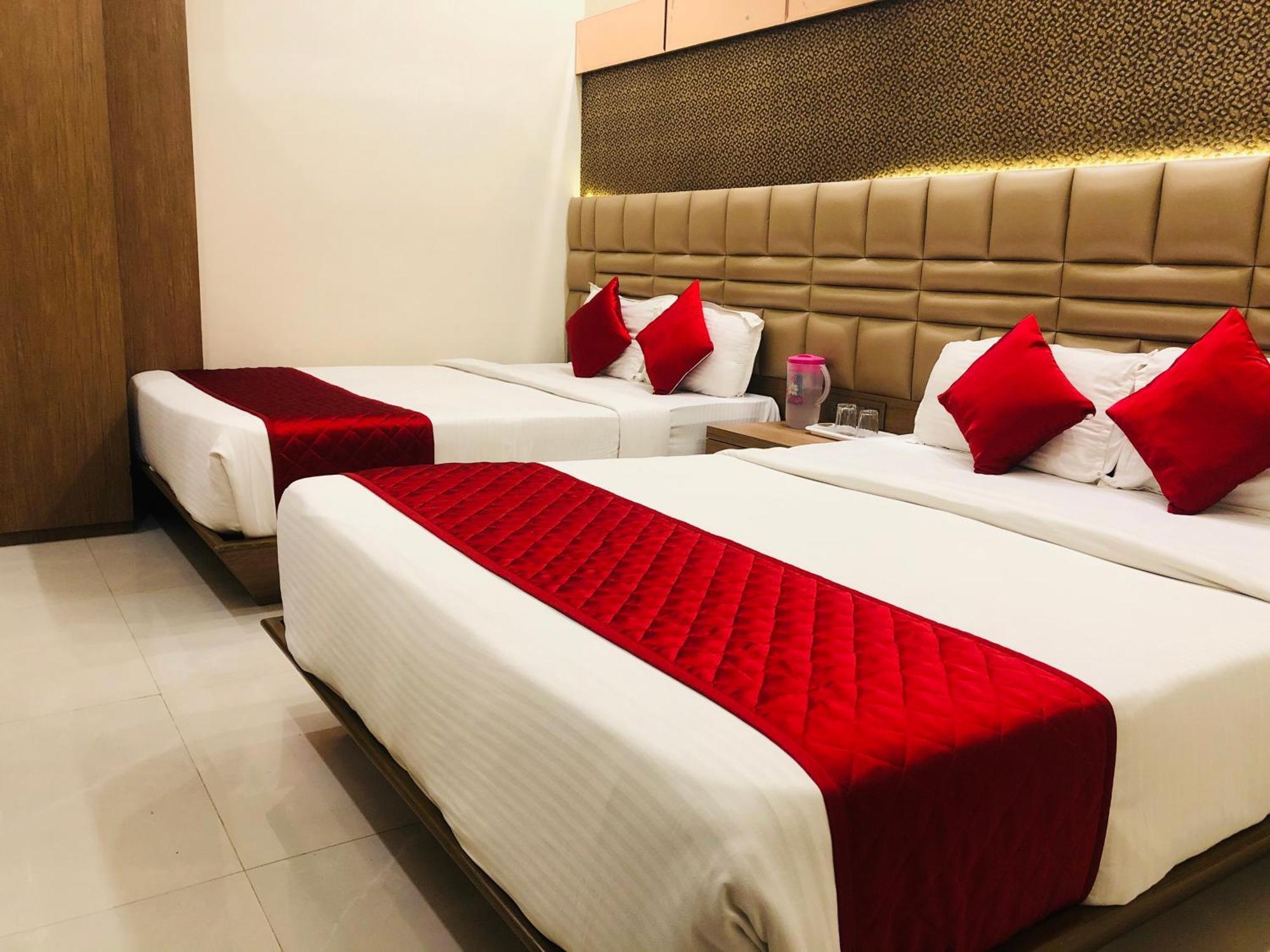 Guestinn Residency 3* Bombaim