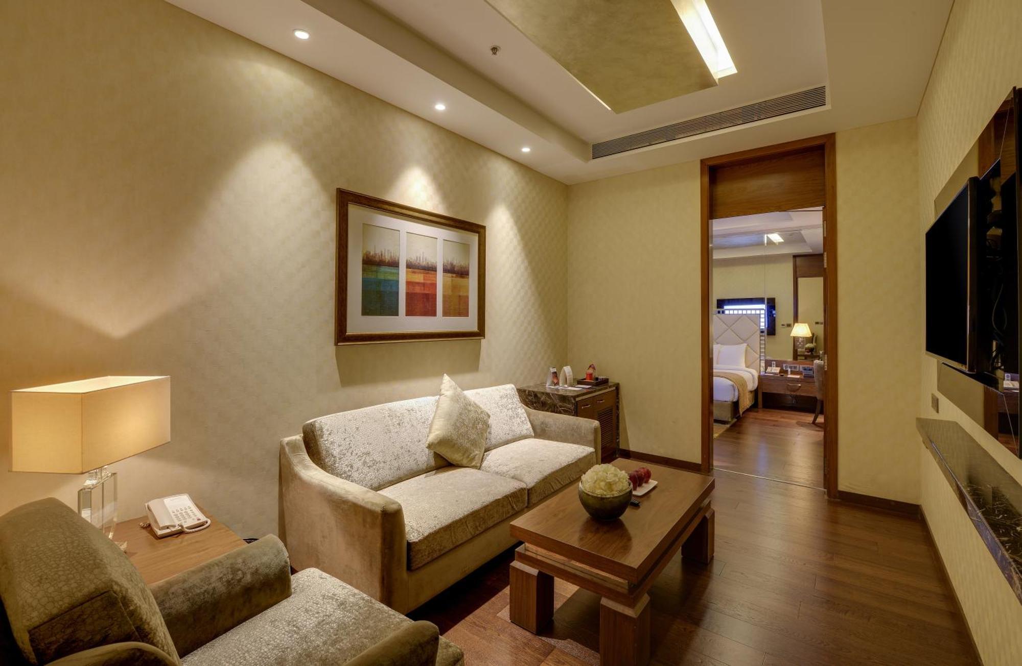 Hotel Niranta Transit Airport - At Arrivals