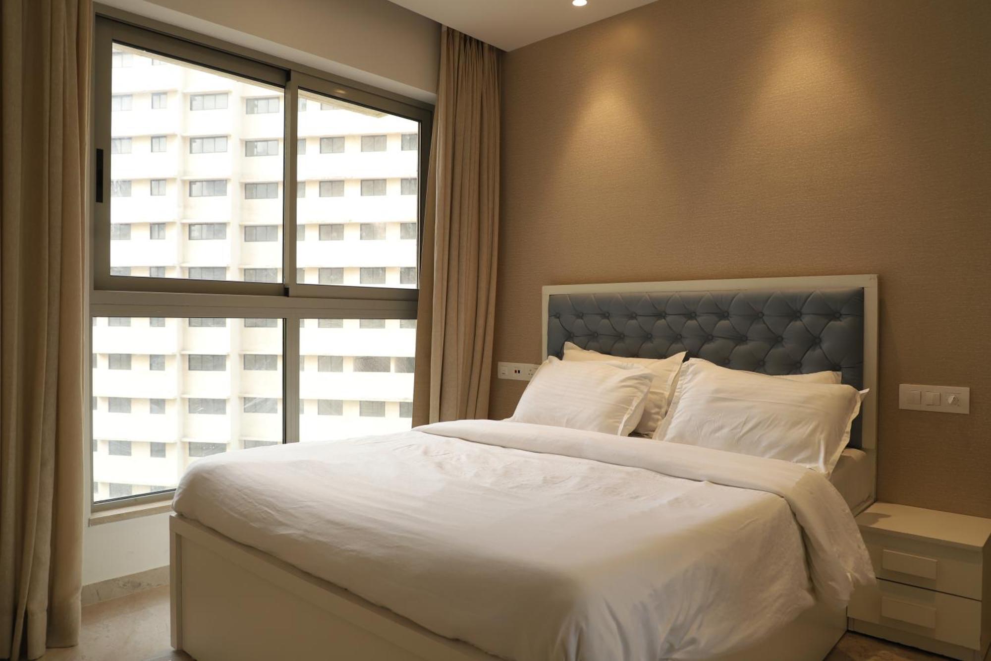 Zenia Luxury Suites And Serviced