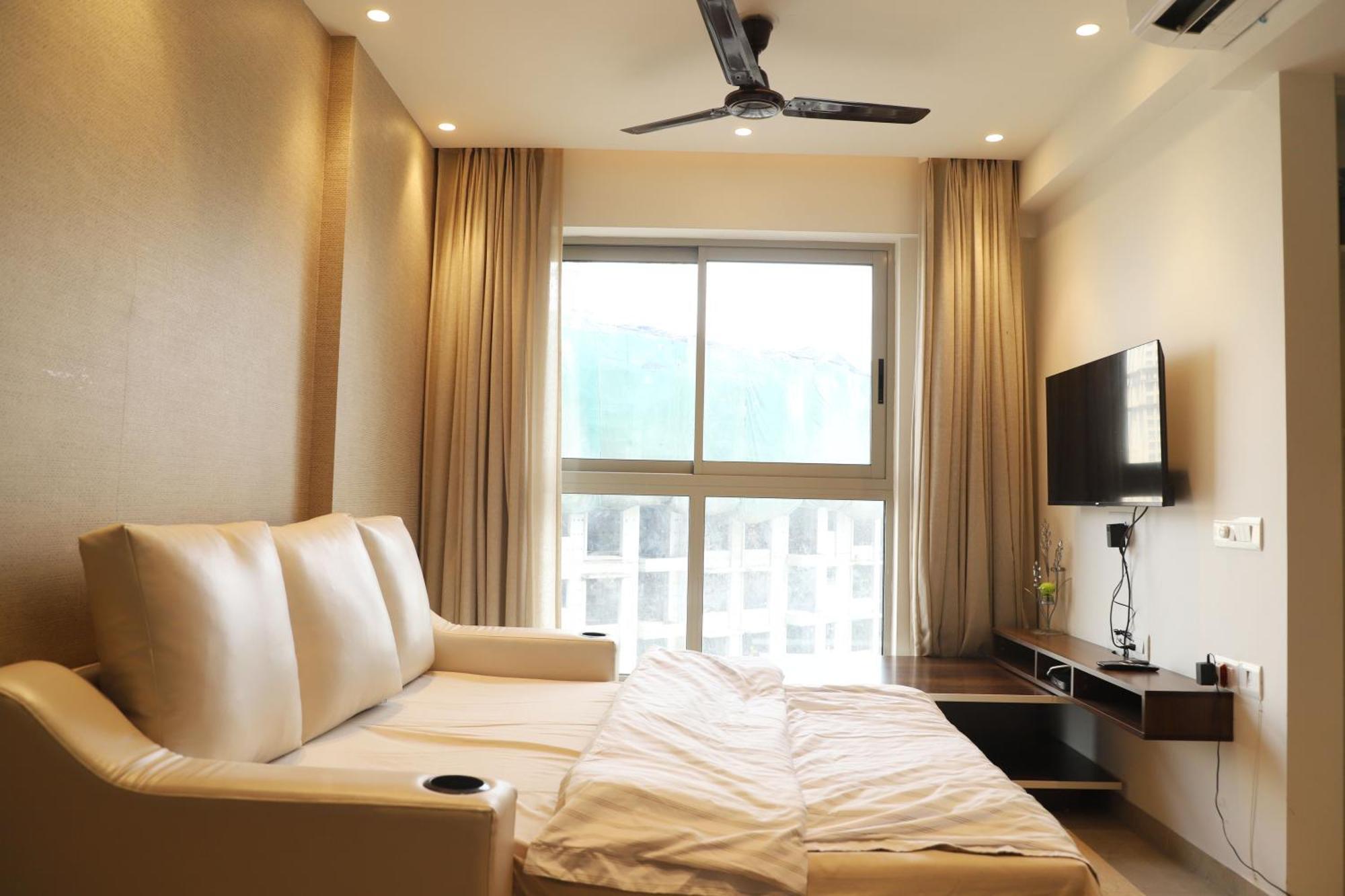 Aparthotel Zenia Luxury Suites And Serviced