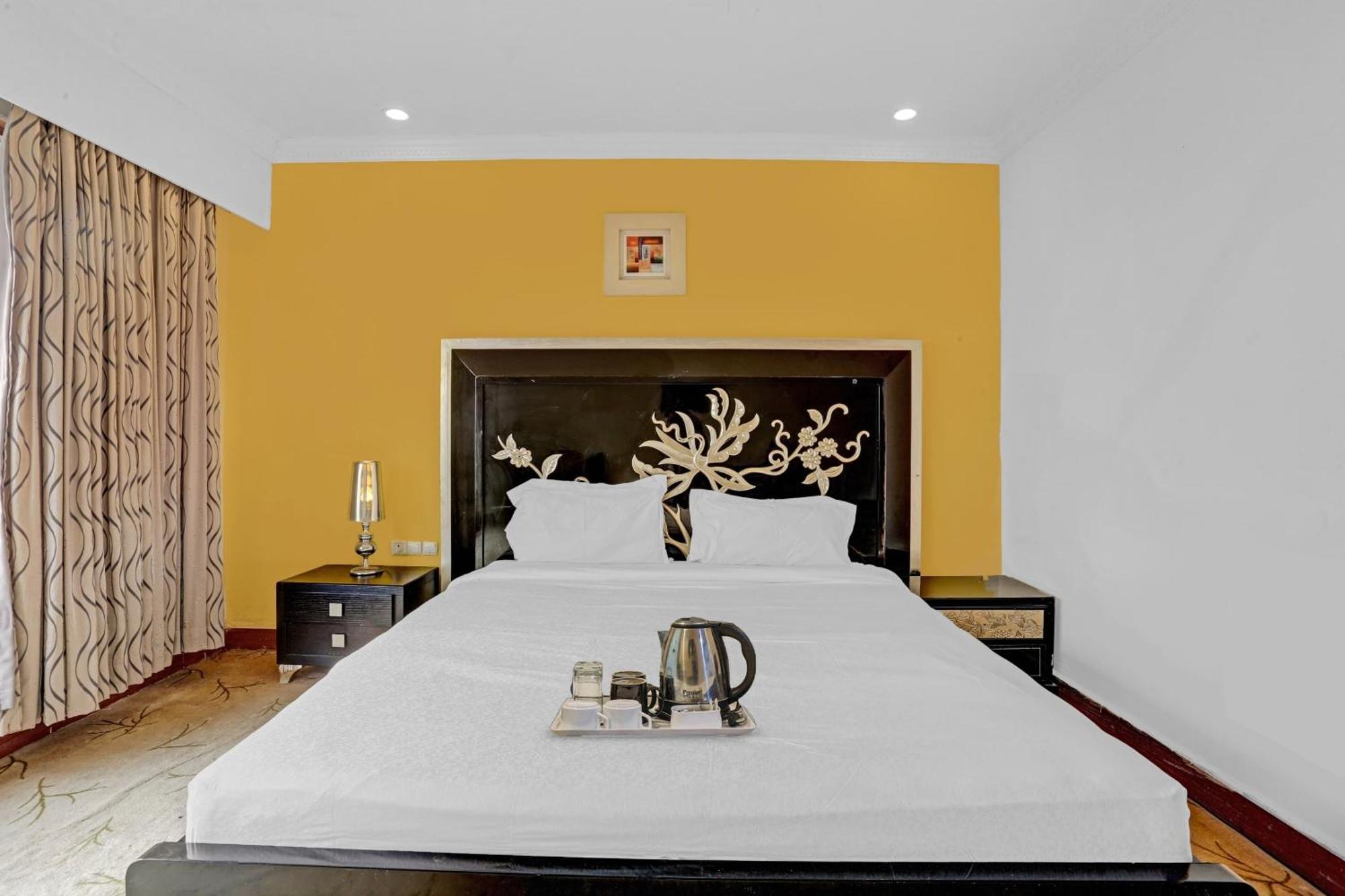 Townhouse Royal Palms Hotel Mumbai