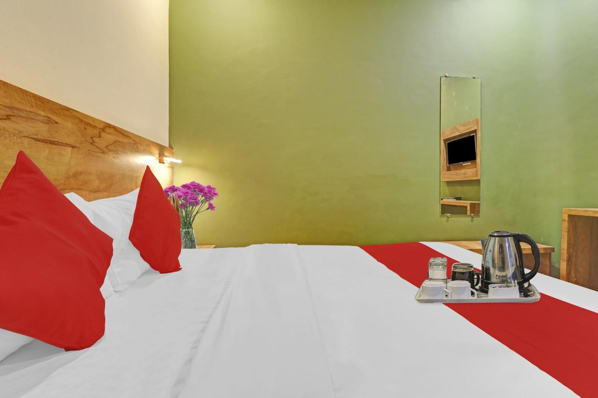 O The Near Chhatrapati Shivaji International Airport Hotel Mumbai