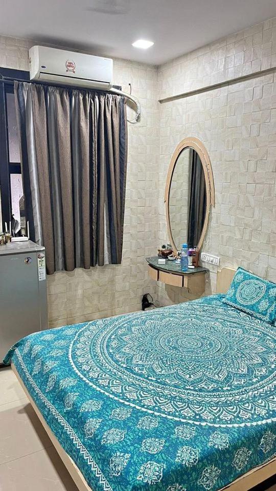 15th Road Bandra West Apartment *