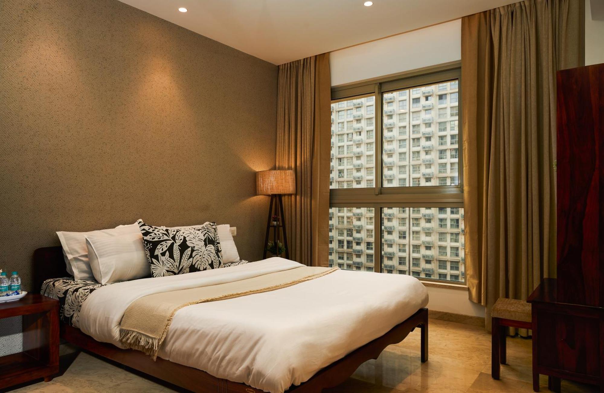 Zenia Luxury Suites And Serviced