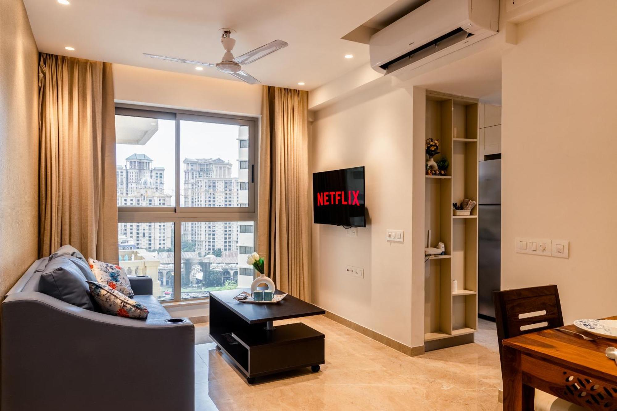 Aparthotel Zenia Luxury Suites And Serviced