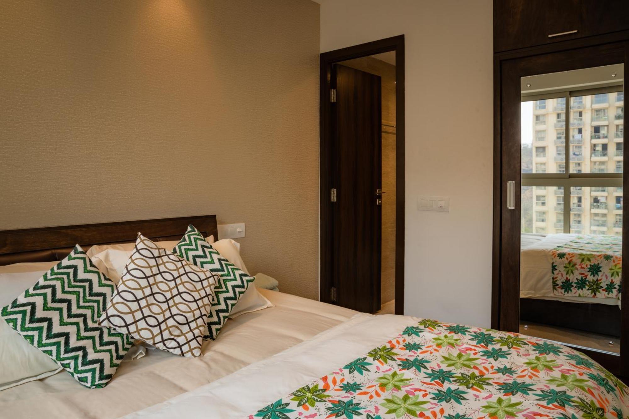 Zenia Luxury Suites And Serviced Mumbai