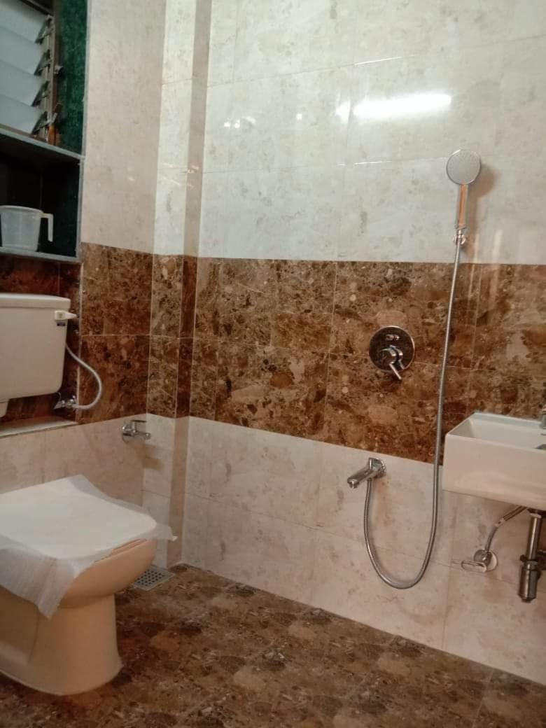 Apartment Khar West : 10 Th Road *