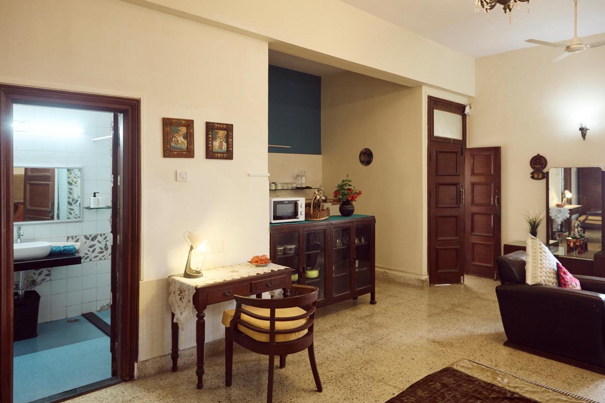 Homestay Rewa House Bungalow Mumbai
