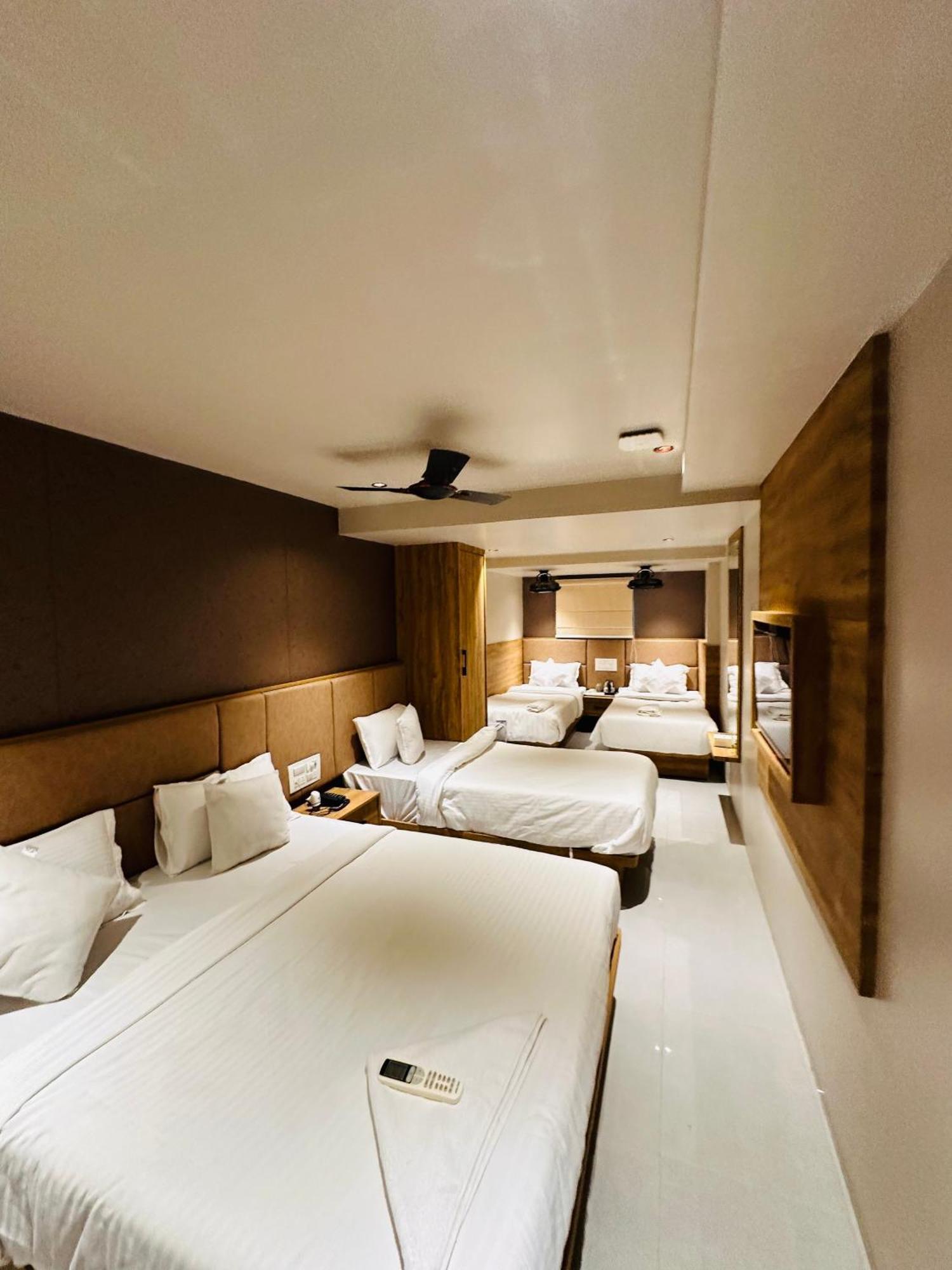 Hotel Amber Paramount