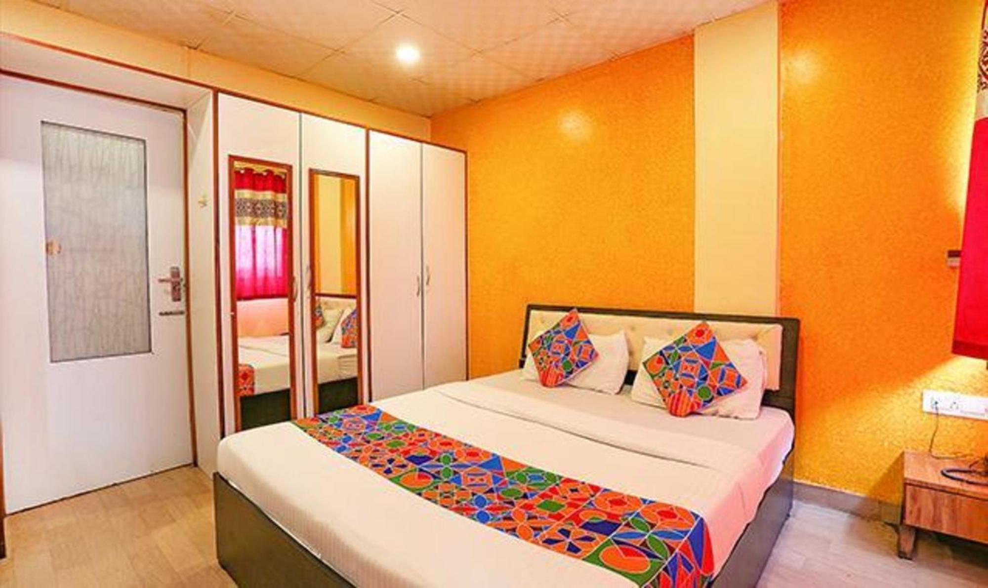 Fabhotel Dream Palace Hotel 3*