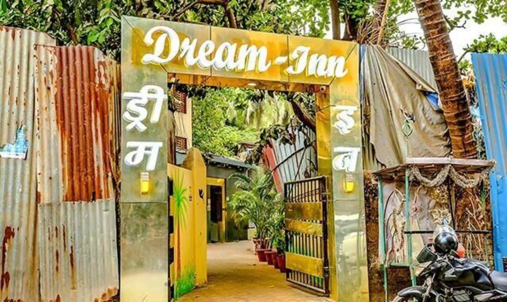 Fabhotel Dream Palace