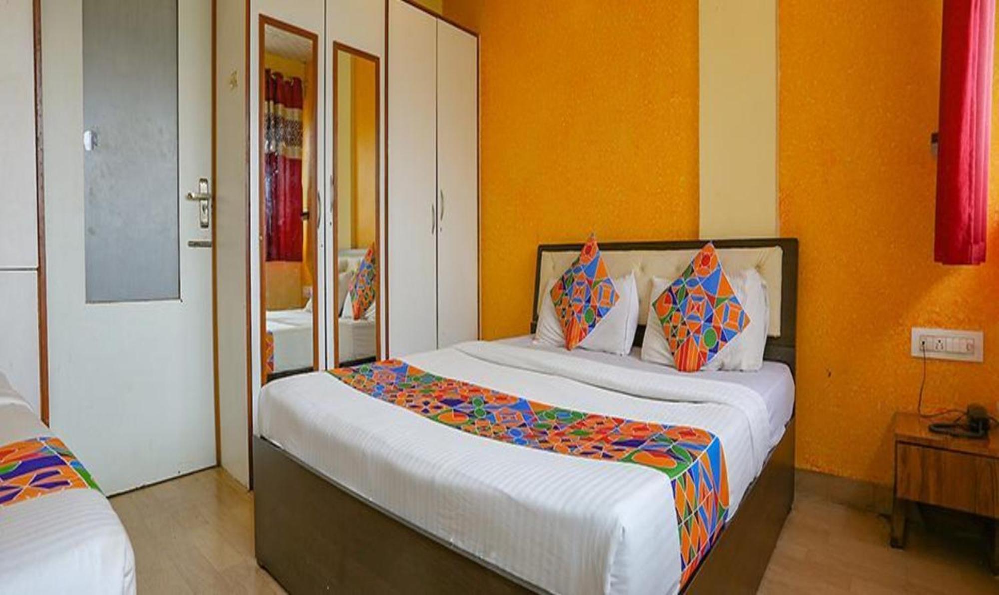 Hotel Fabhotel Dream Palace 3*