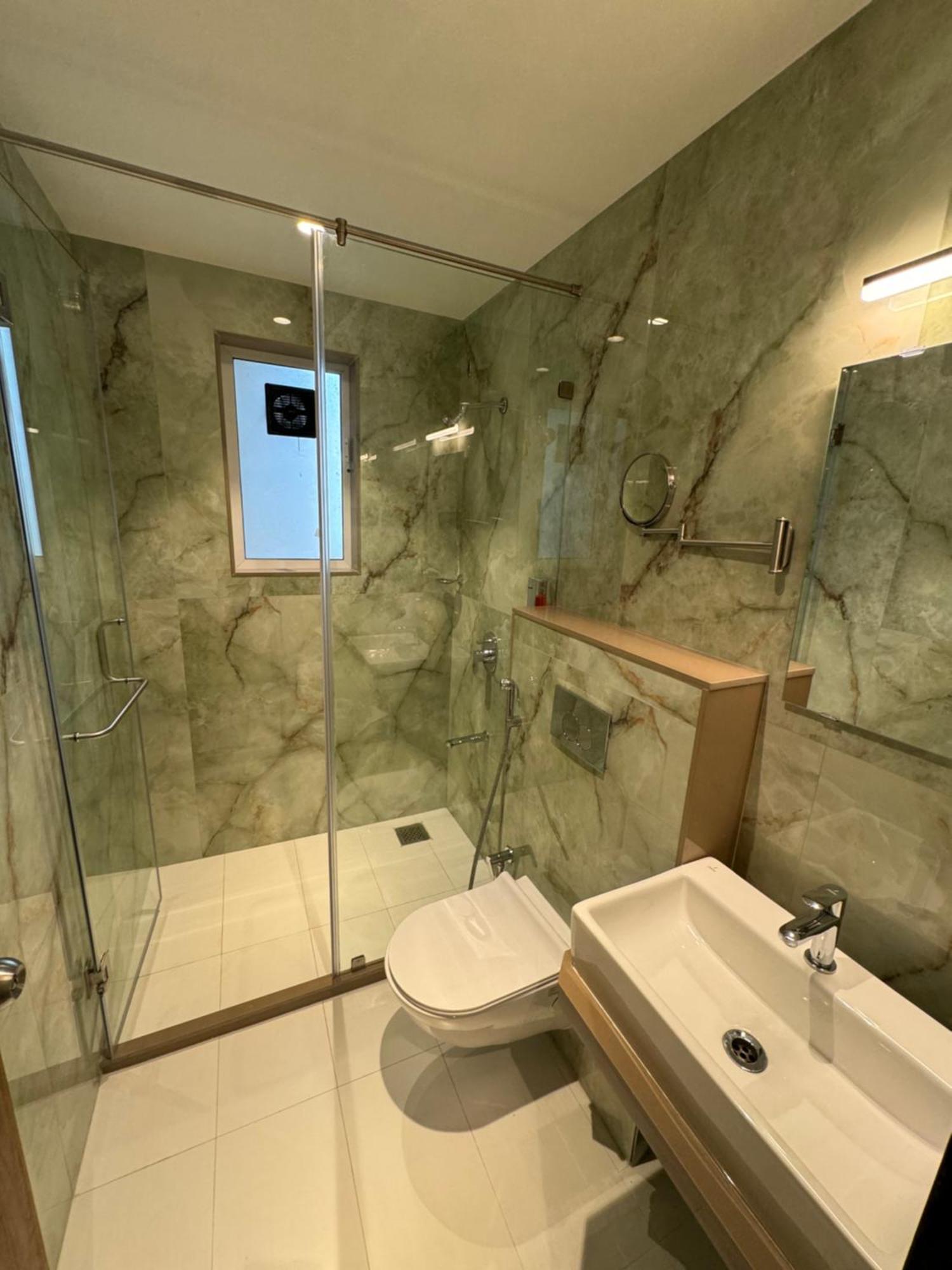 Hotel House, Valnai Malad