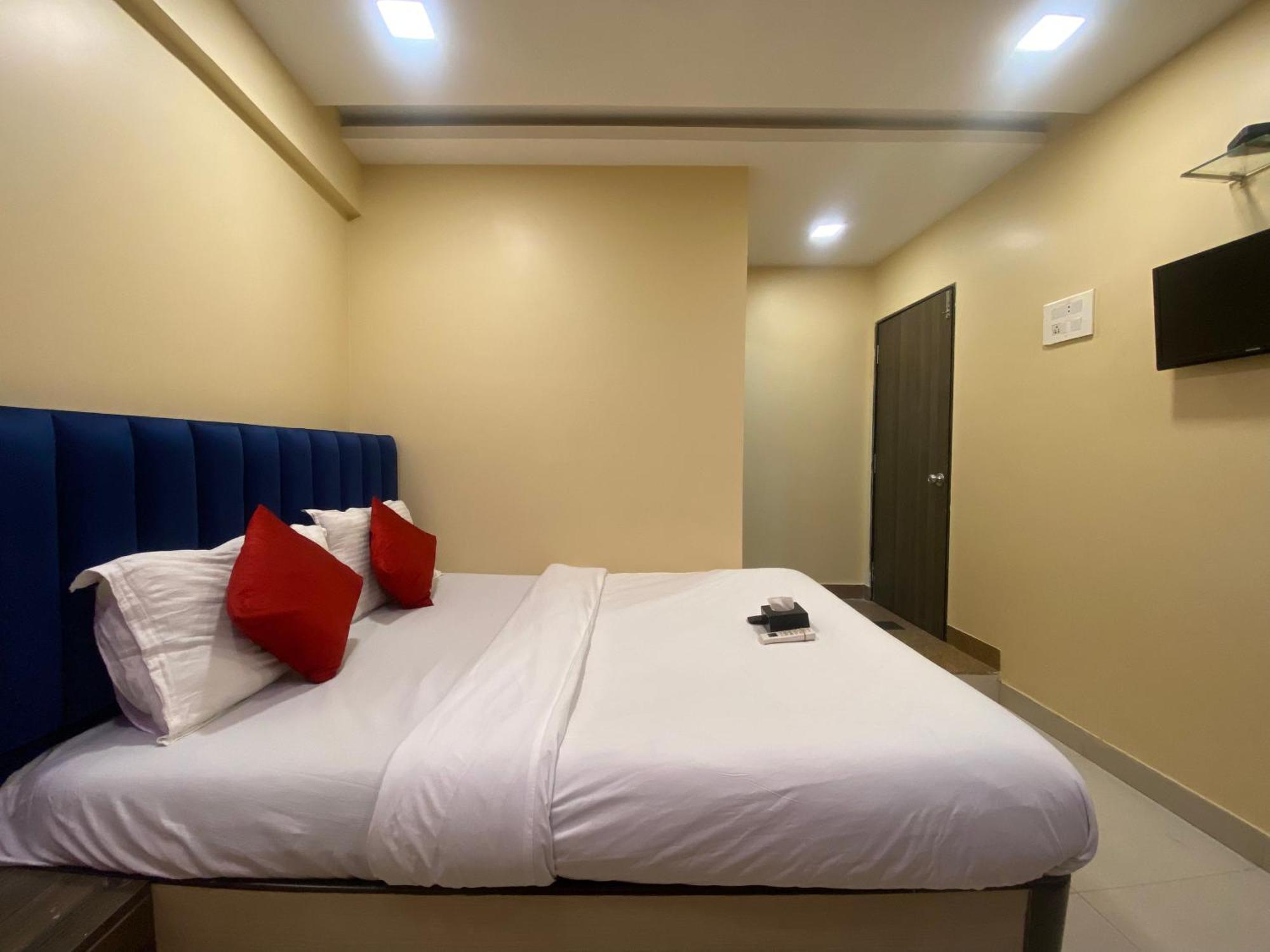 Royal Grand - Near International Airport Mumbai