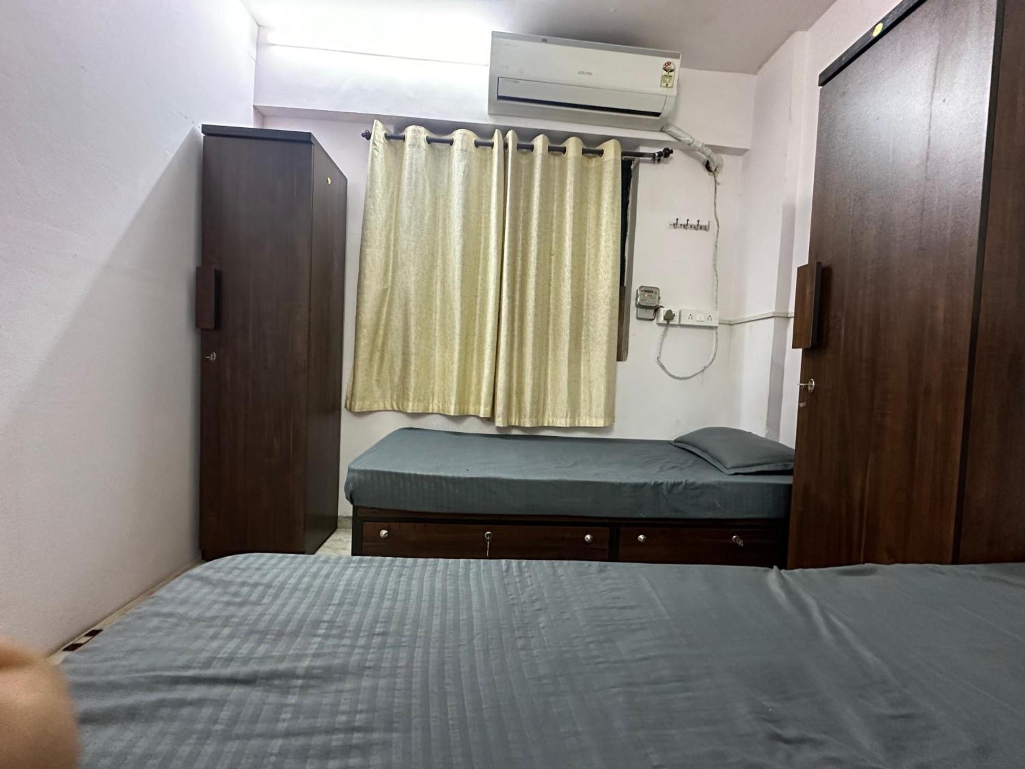 Zest - 72 Hostel *