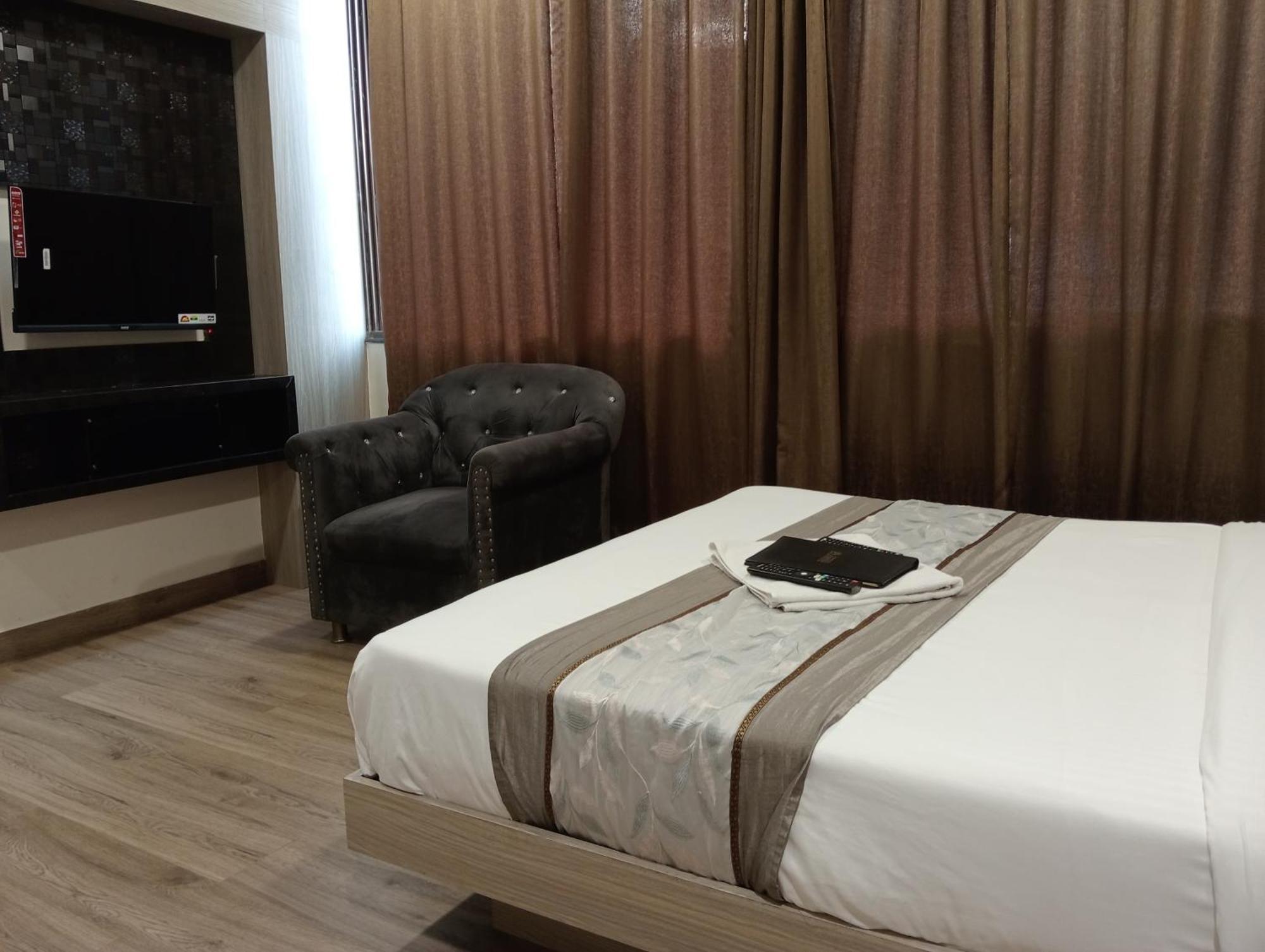 Arts International Guest house *