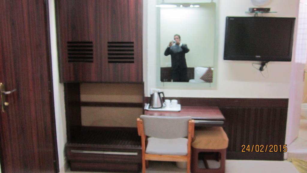 Hotel Empire Mumbai