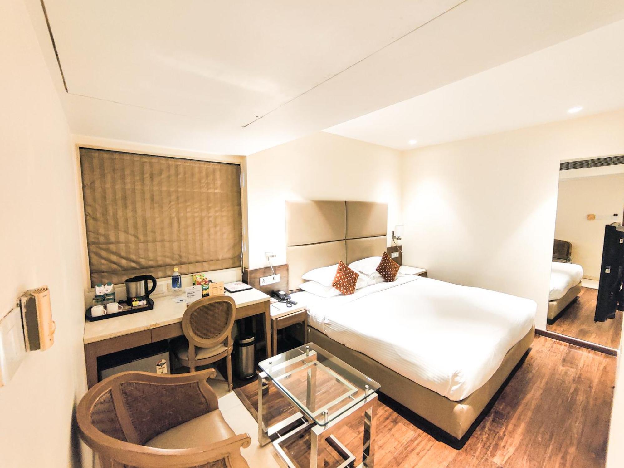 Hotel Ramee Guestline Khar Bombaim