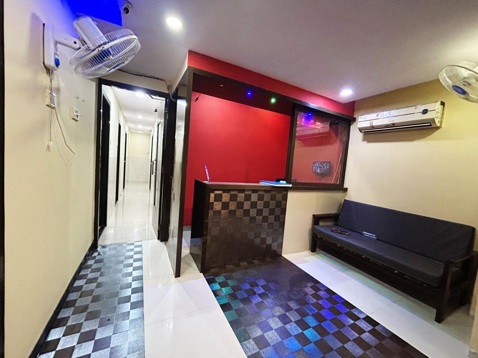 Apartment Skyway *